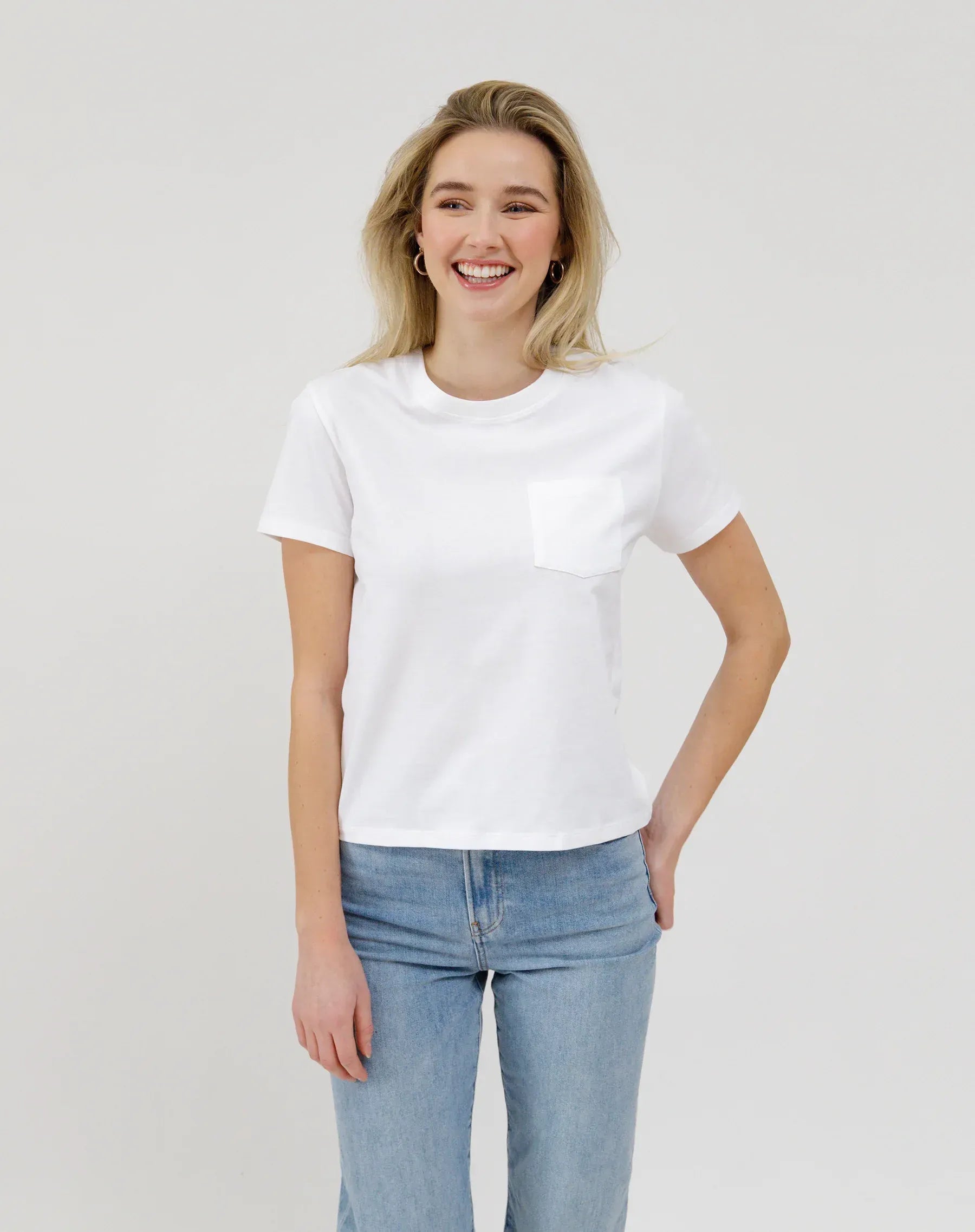 Regular Tee with Pockets