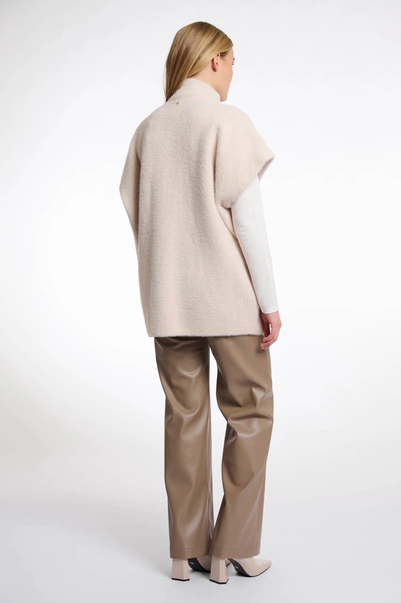Rino & Pelle Helen Cape