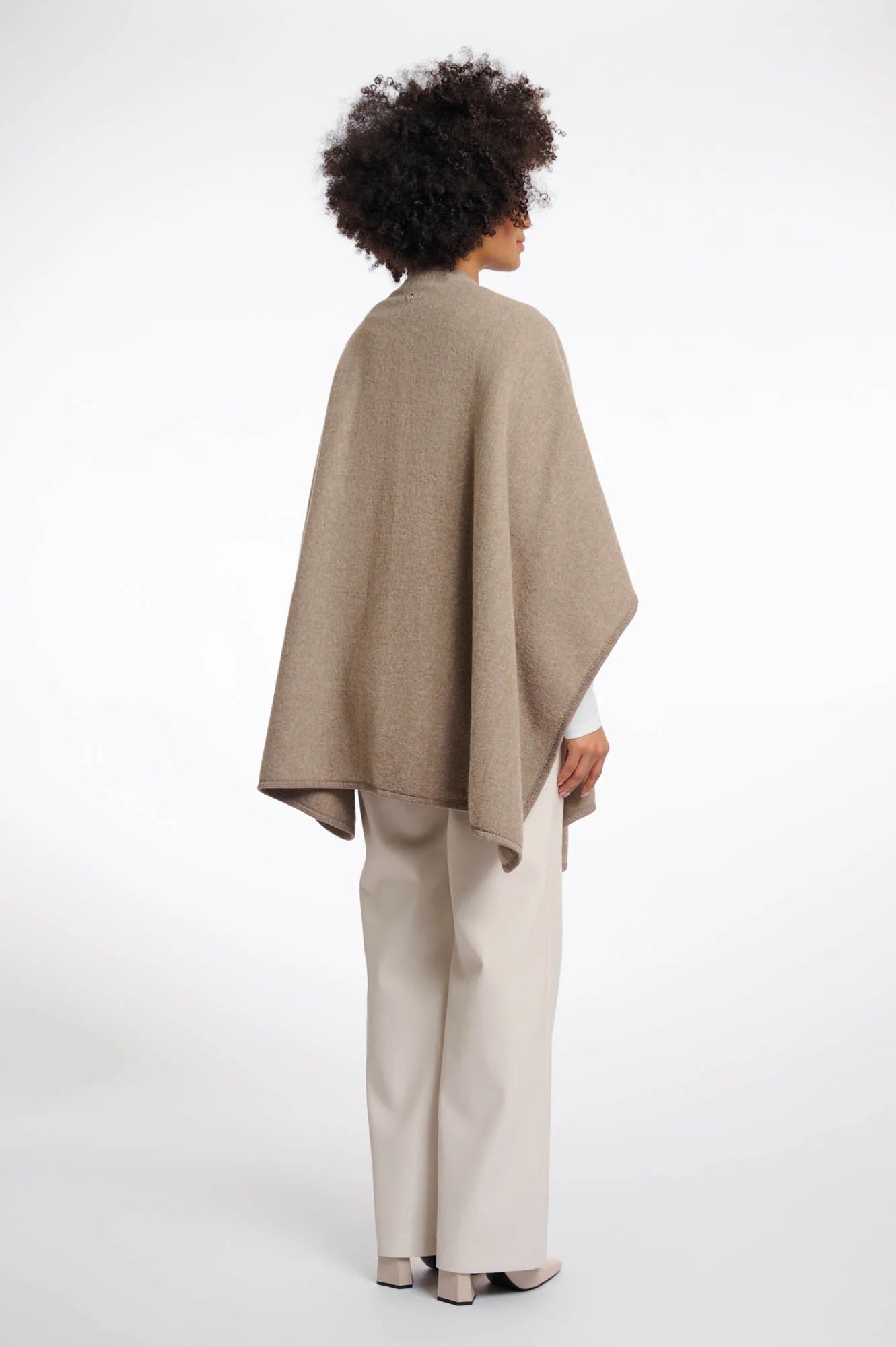 Rino & Pelle Marwa Cape
