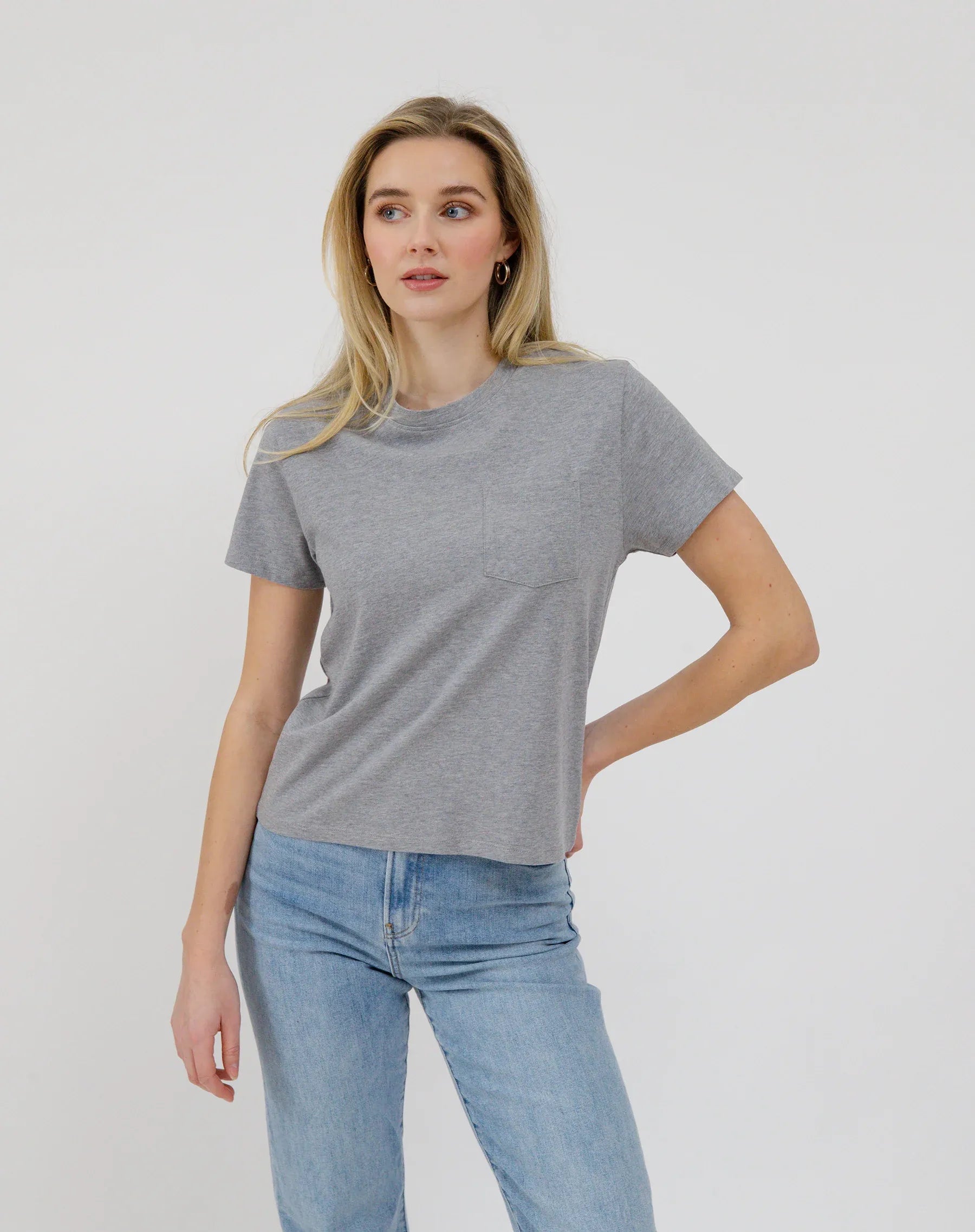 Regular Tee with Pockets